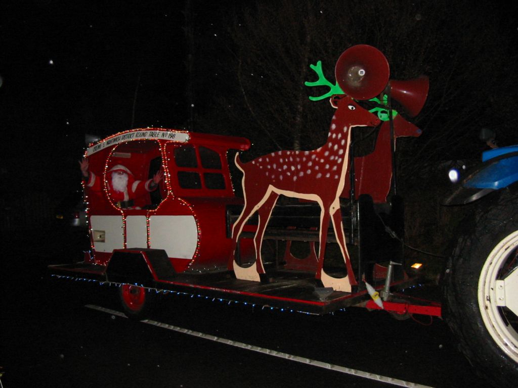 Father Christmas comes to Hankelow in December 2008