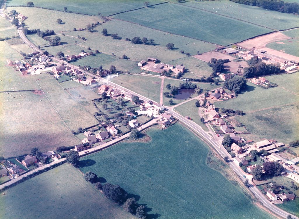 An aerial photograph of the centre of Hankelow dated September 1986
